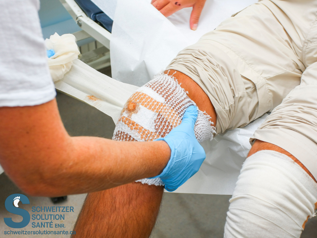 Infirmier effectuant un soin de plaie à domicile à Montréal – Schweitzer Solution Santé